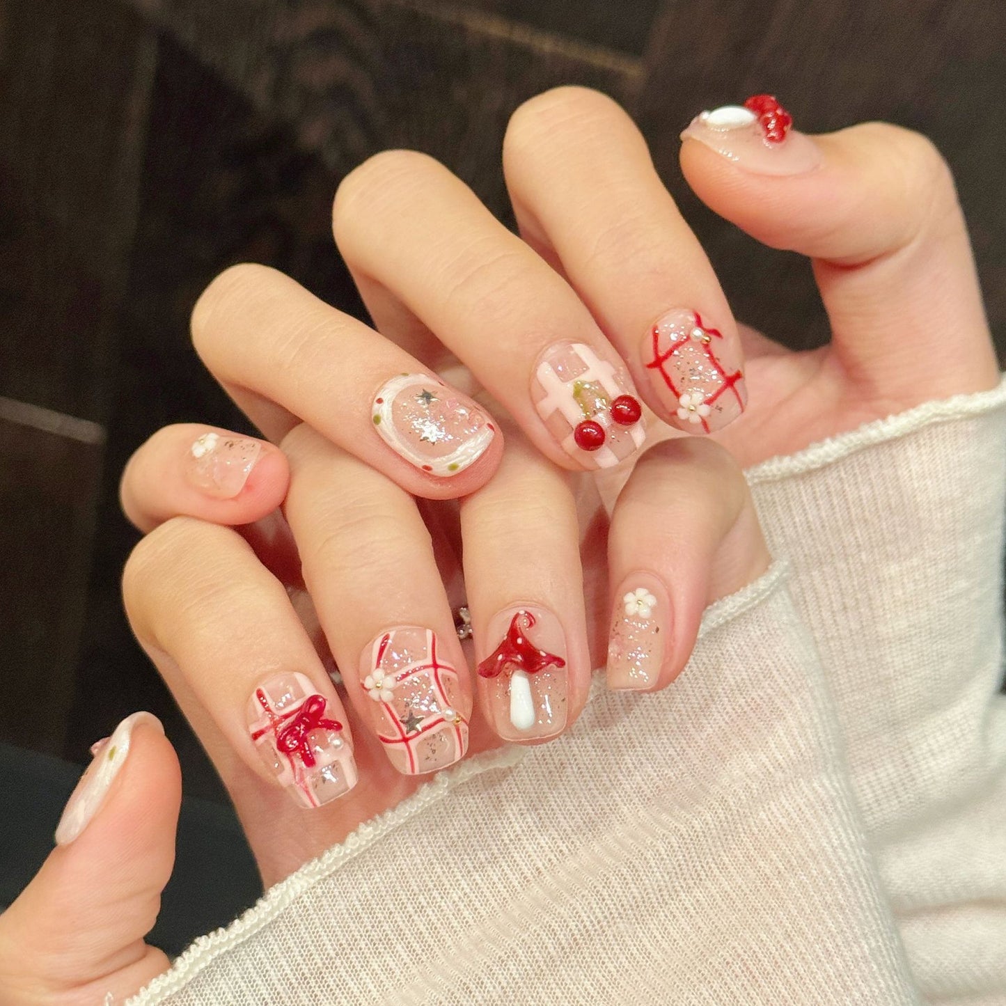 Cherry Check-Short Oval