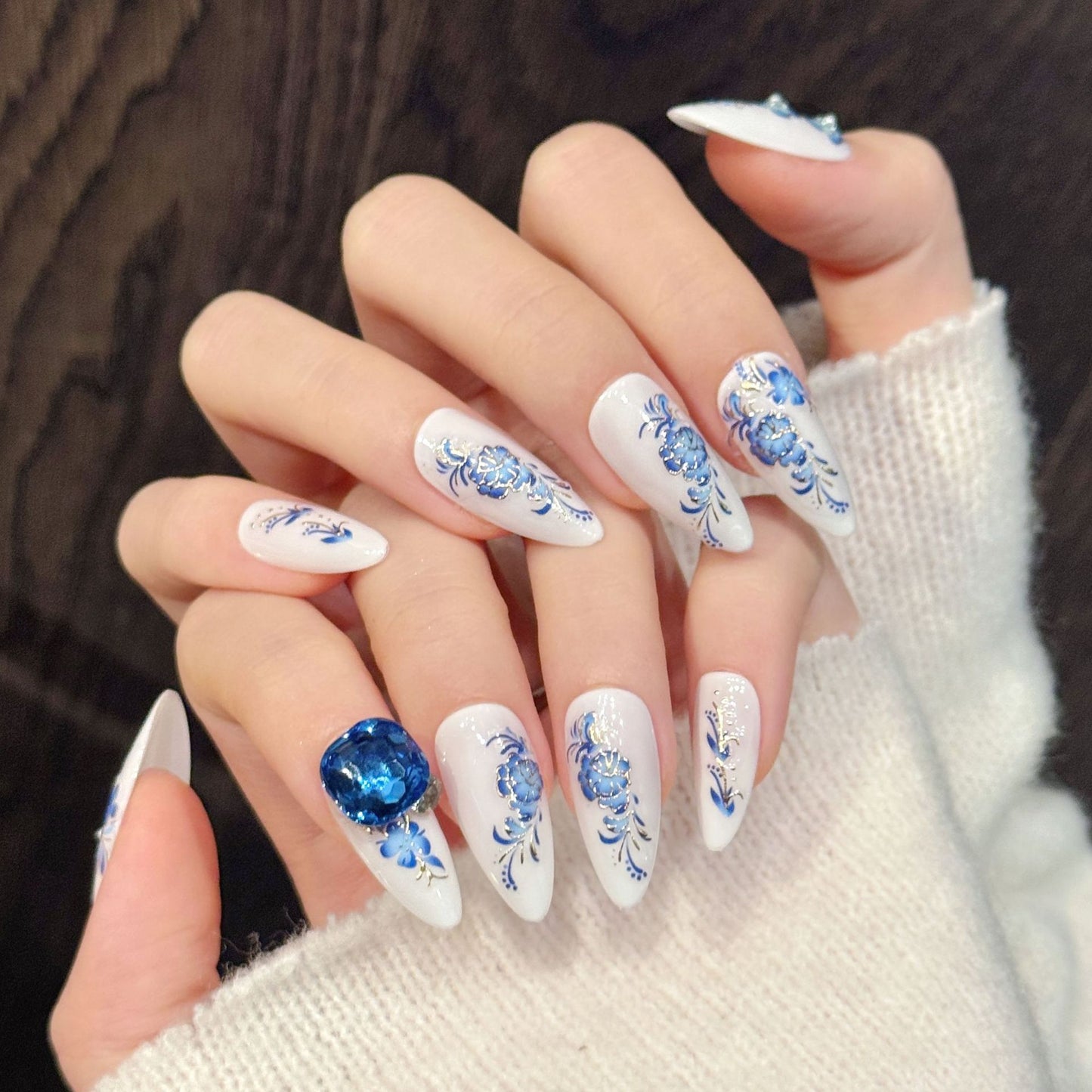 Qinghua Porcelain-Medium Almond